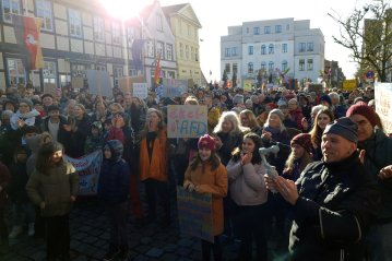 "Uns reicht's" - Großdemo gegen rechts in Dannenberg